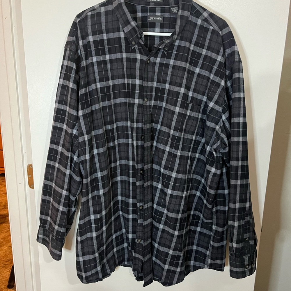 St. John's Bay Black & Gray Plaid Flannel Button-Up Shirt 3XL